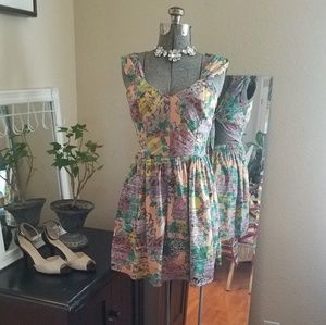 Bar III Dress Super cute Print with tie in back!🌈